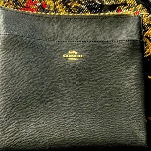 Black medium size back / crossbody bag